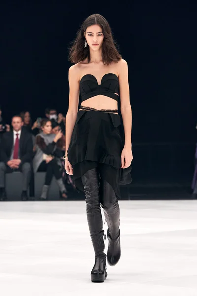 Look 2